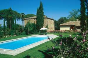 Ski Lodges, Mountain Refuges, Characteristic B&Bs and simply nice places to stay in Italy and the Italian Alps.